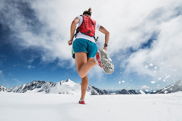 7_IMG__0001_TVBStubaiTirol_AndreSchoenherr_StubaiUltratrail_Glacier