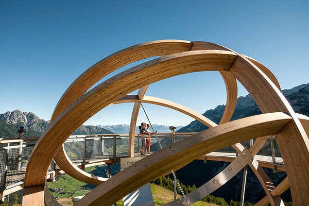 1_IMG__0002_TVB_Stubai_Tirol_Andre_Schoenherr_Family10_01_print_15x10